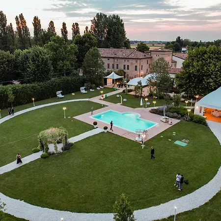 ヴィラ Villa Mirandola