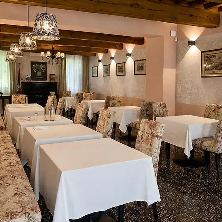 Villa Mirandola ミランドラ