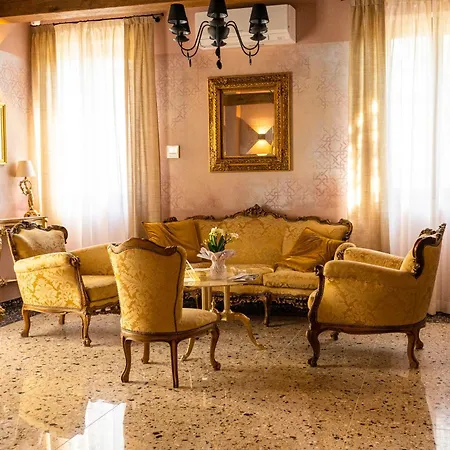 ヴィラ Villa Mirandola