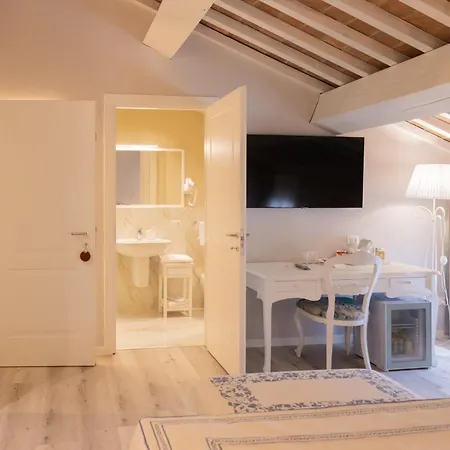 Villa Mirandola * ミランドラ
