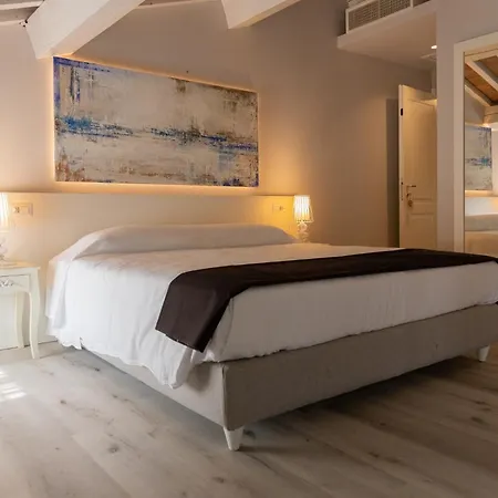 ヴィラ Villa Mirandola